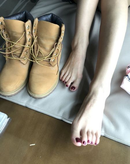 一小孩半夜给女孩吃坤巴_蓝光免费观看视频